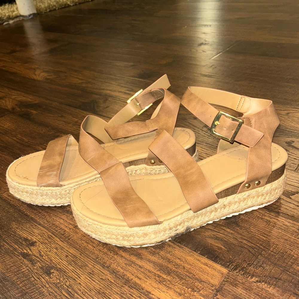 Charlotte Russe brown platform sandals. size 9, hardly worn, some scratches!